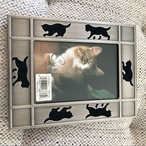 Frame, silver, metal, cat design, 4 x 6 size
